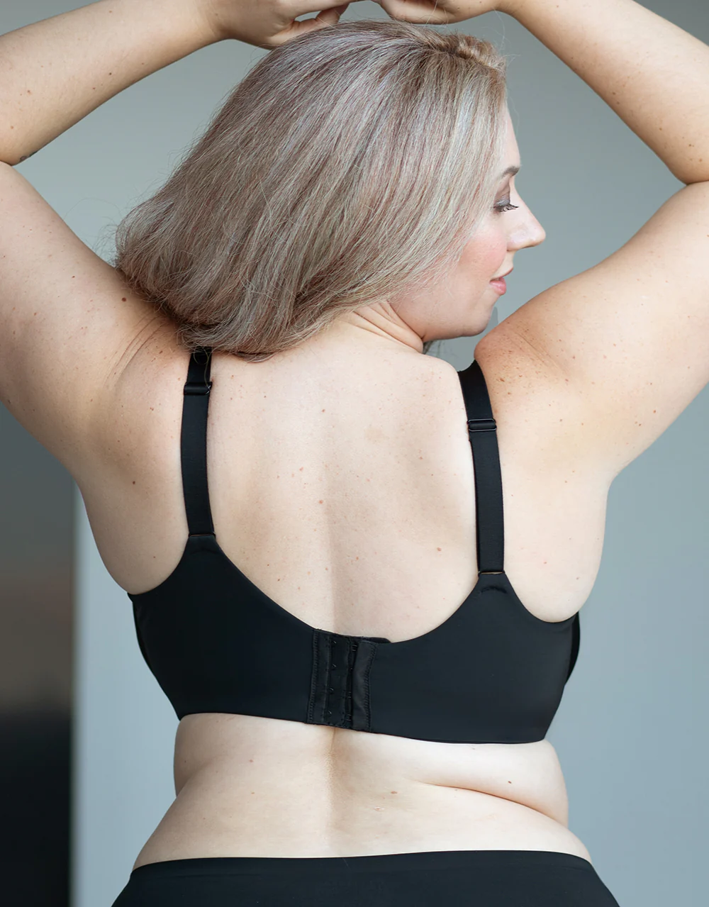BH Aira Black - Image 3