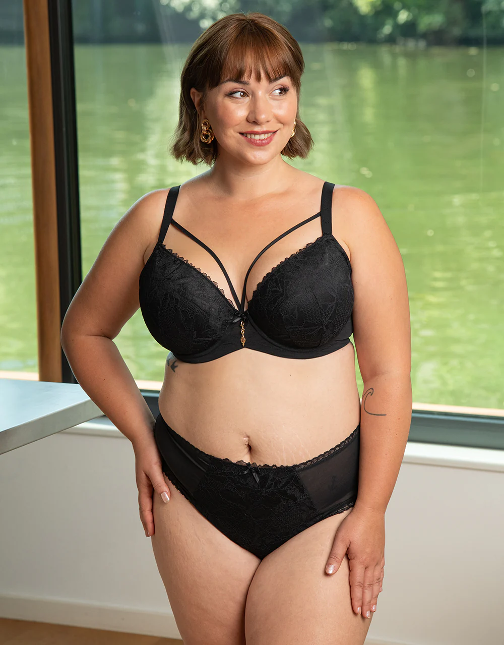 BH Vienna Strappy Black - Image 4