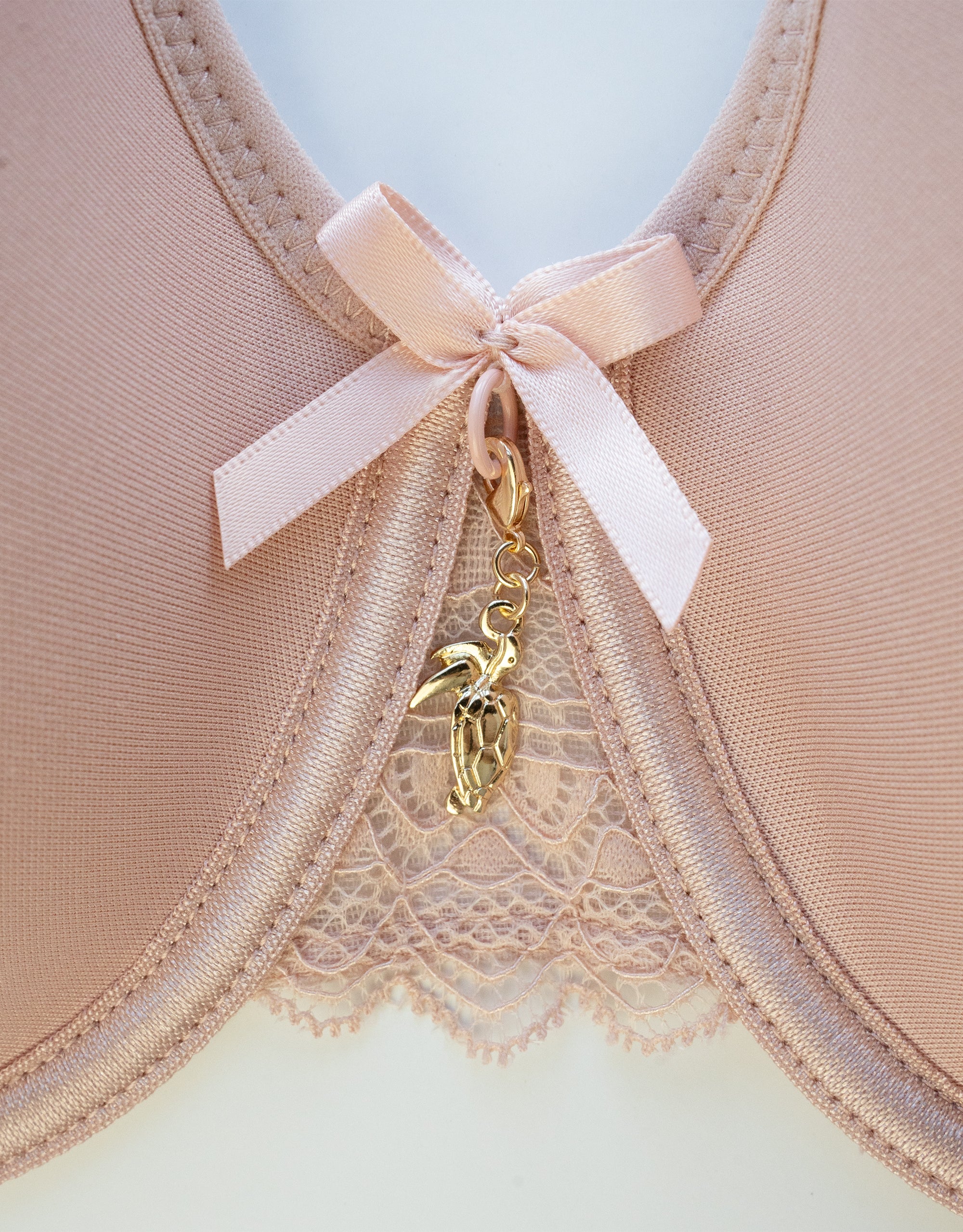 Bra Charm Turtle - Image 2