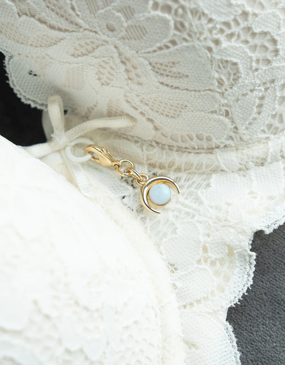 Bra Charm Luna - Image 4