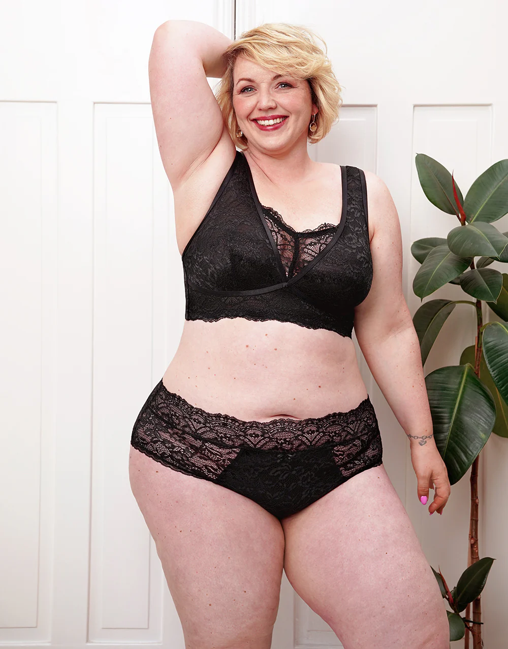 Bralette Eliana Satin Black - Image 8