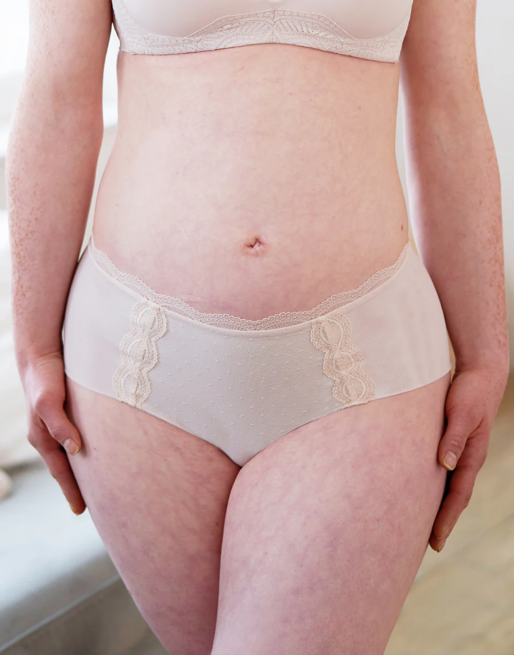 High-Panty Clara Powder