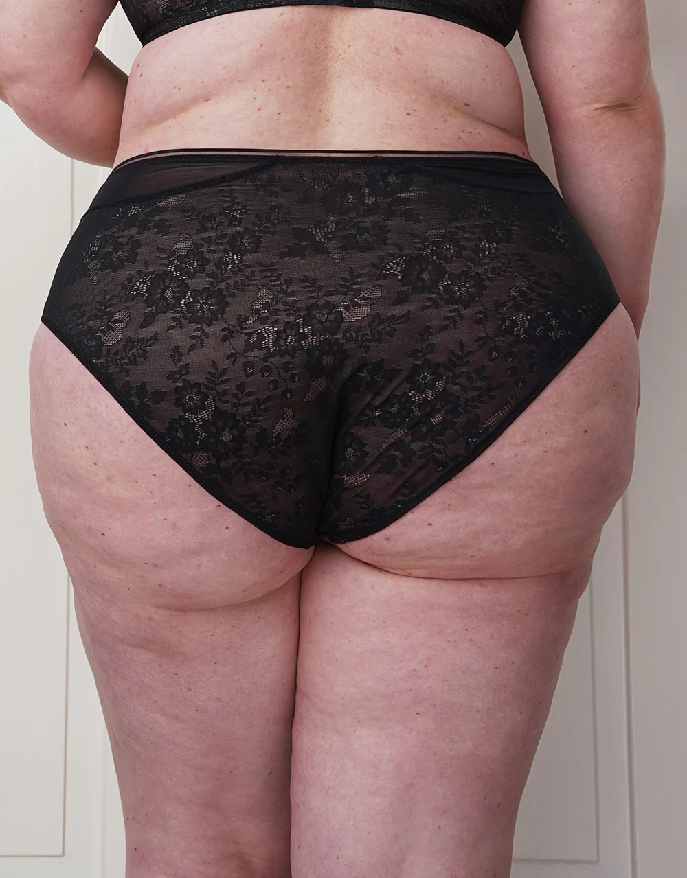 High-Panty True Lace Black - Image 4