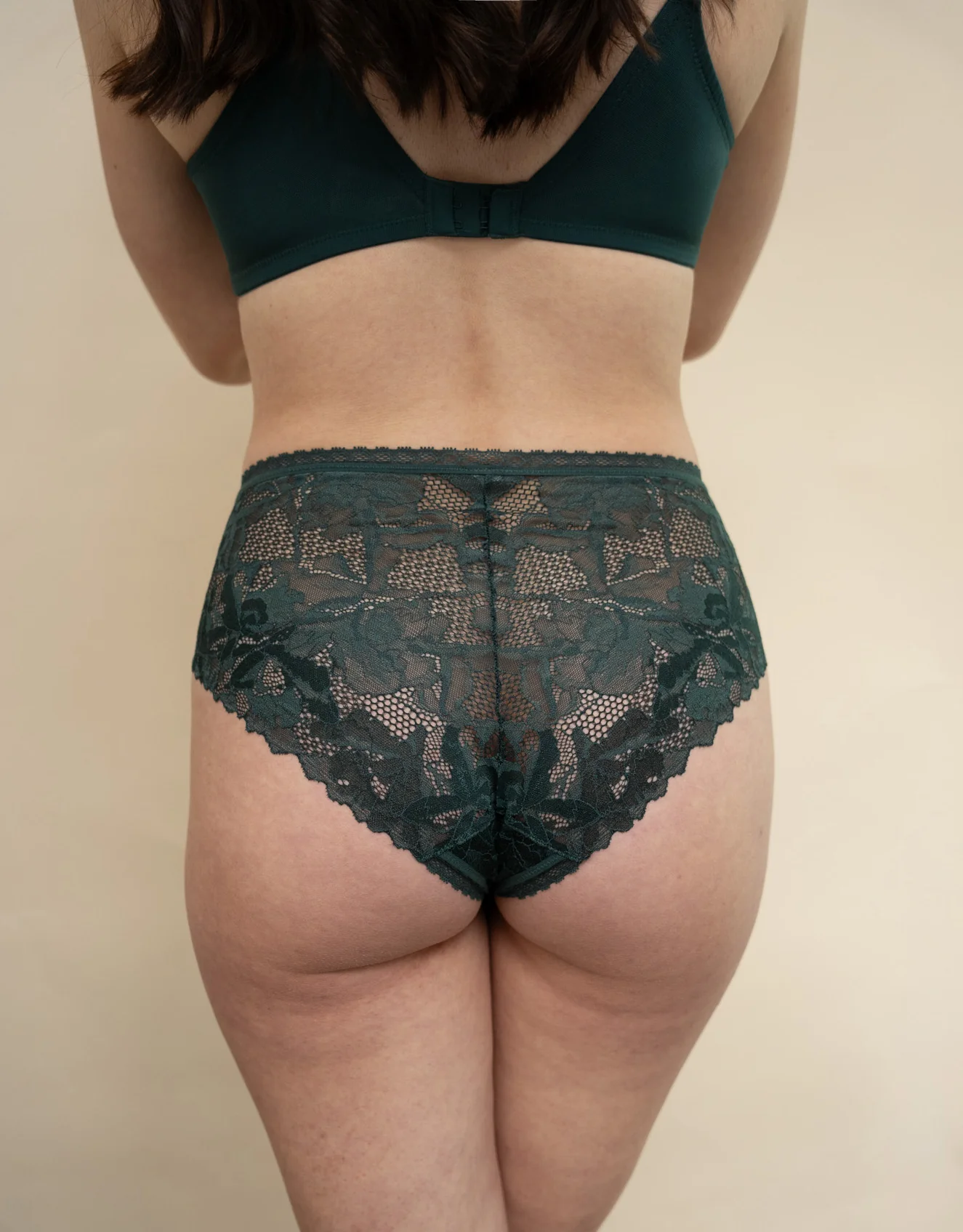 High-Panty Vienna Forest - Image 6