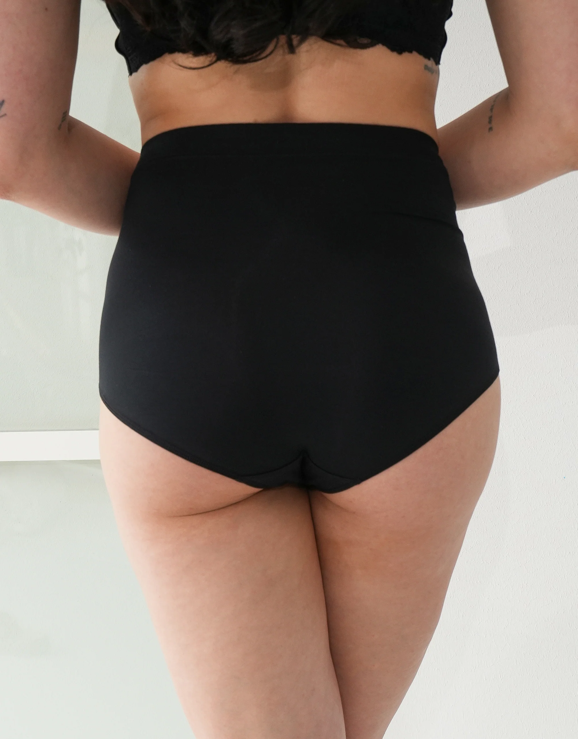 High-Waist-Panty Cozy Basic Black - Image 2
