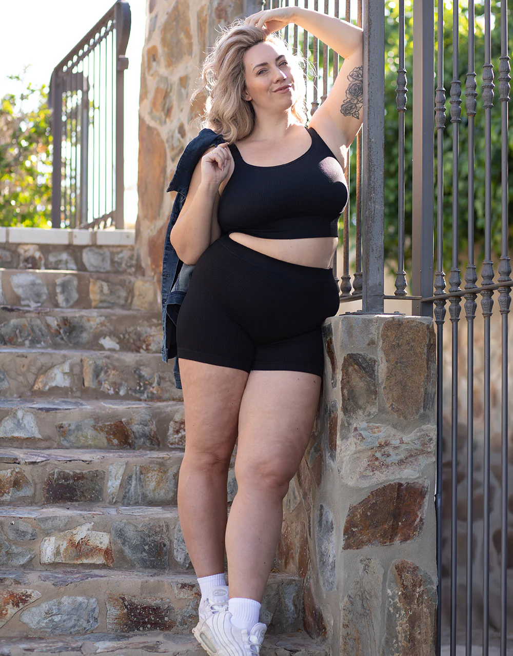 High-Waist-Shorts Freeda Black - Image 6