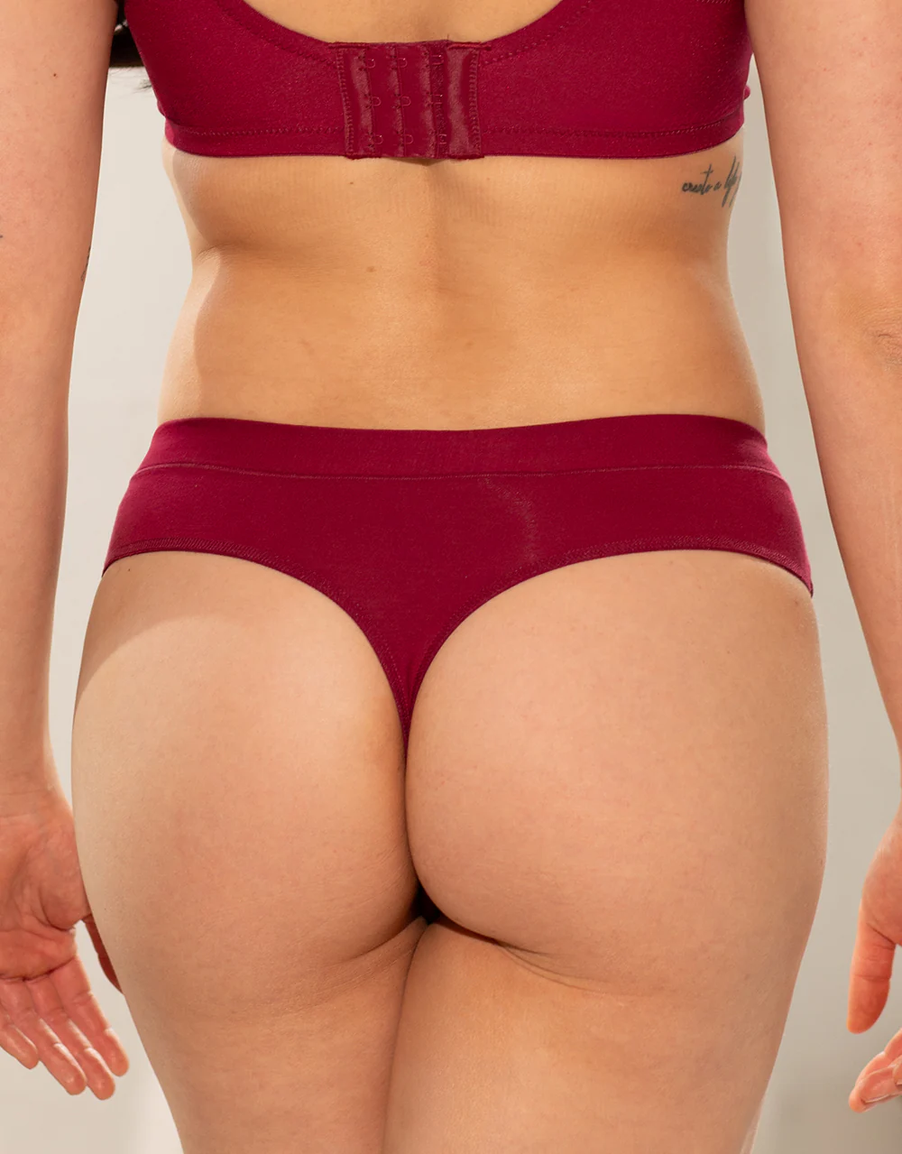 String Cozy Basic Bordeaux - Image 2