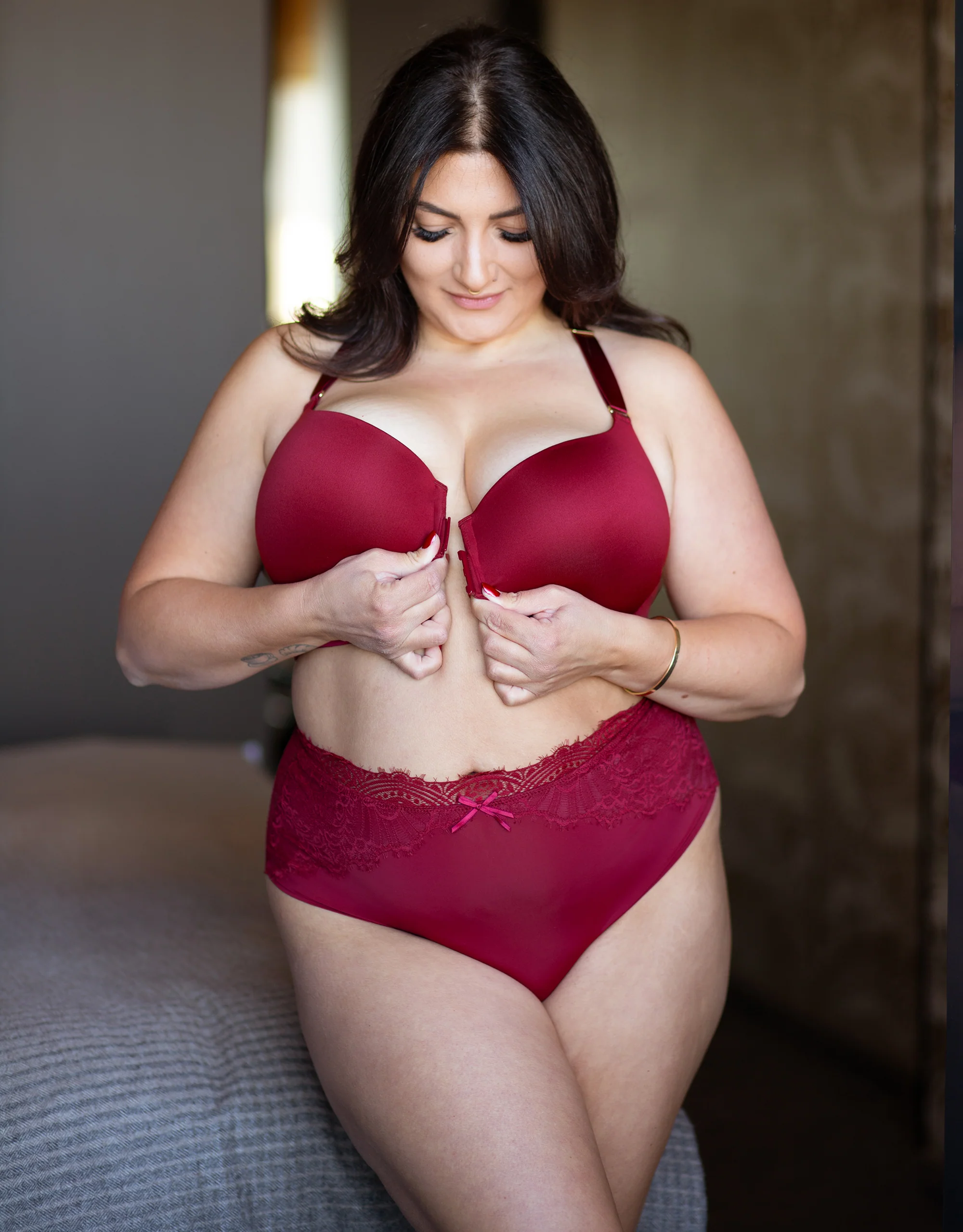 Vorderverschluss-BH Pure Luxe Bordeaux - Image 11